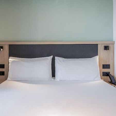 Hotel Mistral St Julian'S, Affiliated By Melia Saint Julian's Eksteriør billede